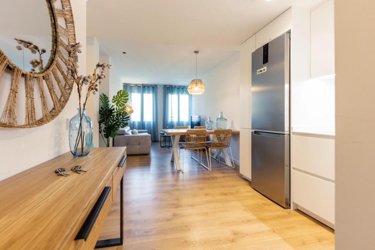 Bravissimo Tarla, 2-Bedroom Apartment Girona Bagian luar foto