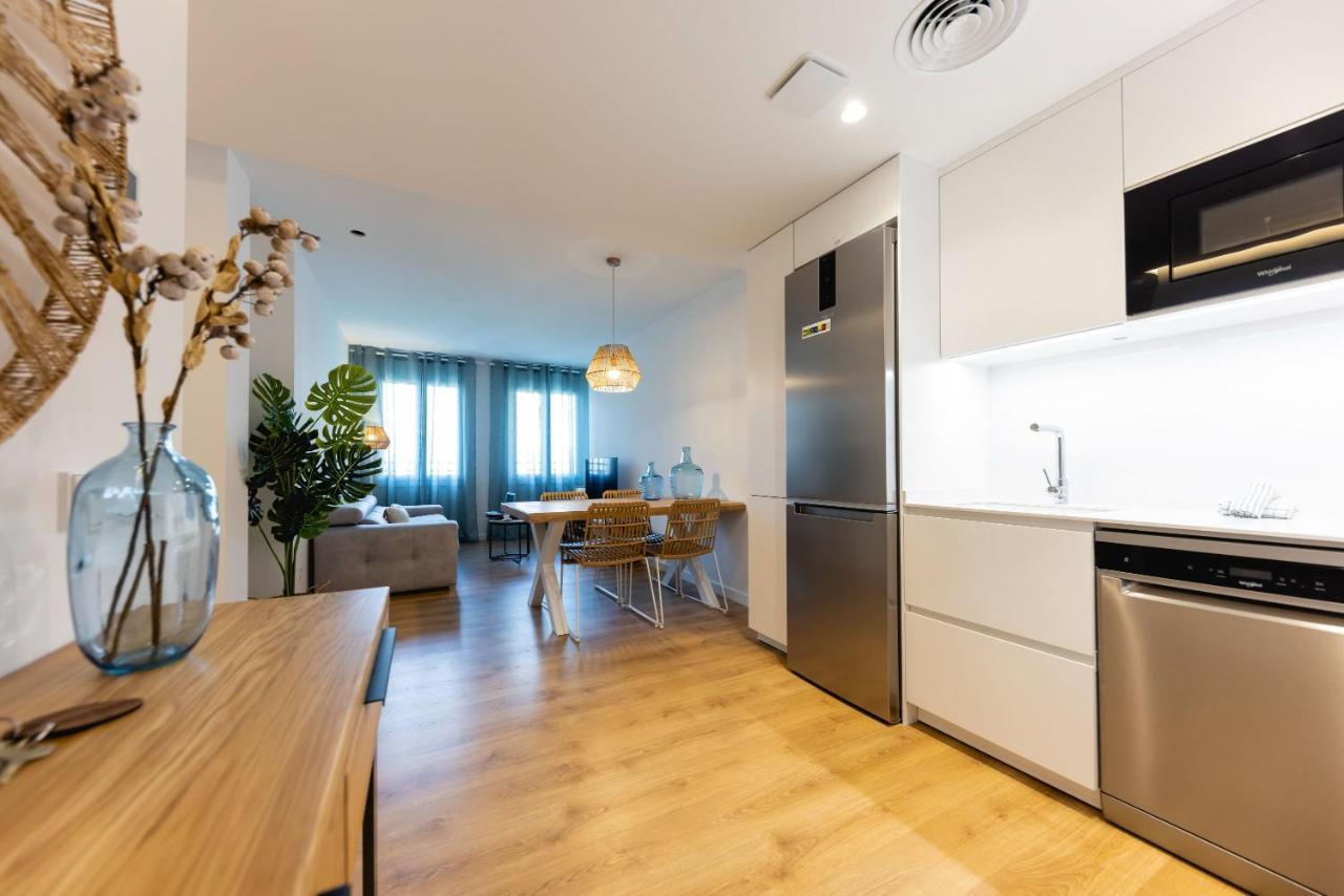 Bravissimo Tarla, 2-Bedroom Apartment Girona Bagian luar foto