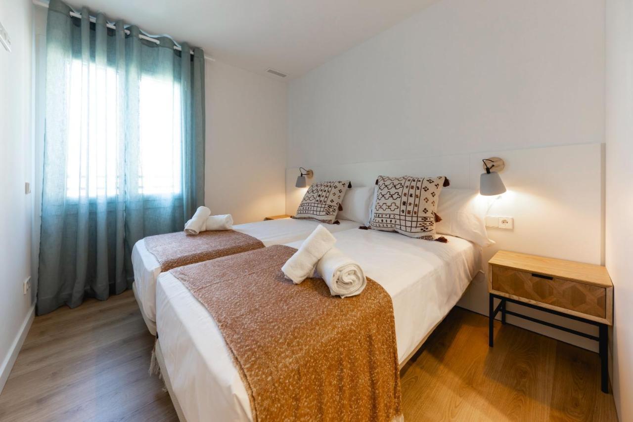 Bravissimo Tarla, 2-Bedroom Apartment Girona Bagian luar foto